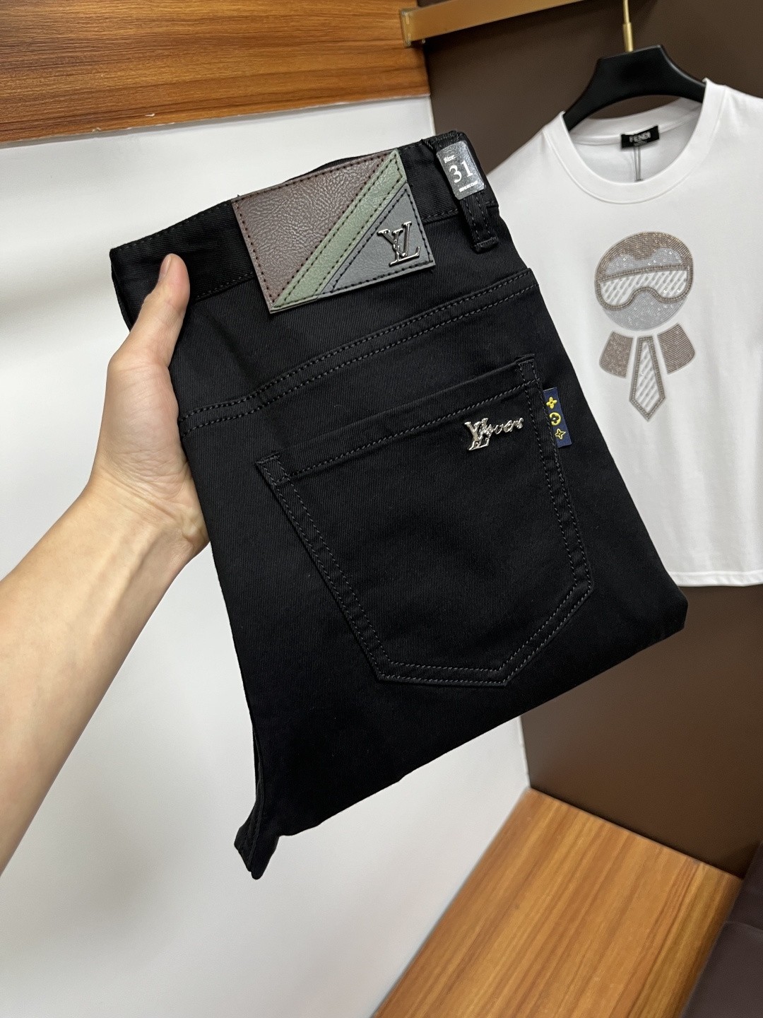 L X V Jeans
