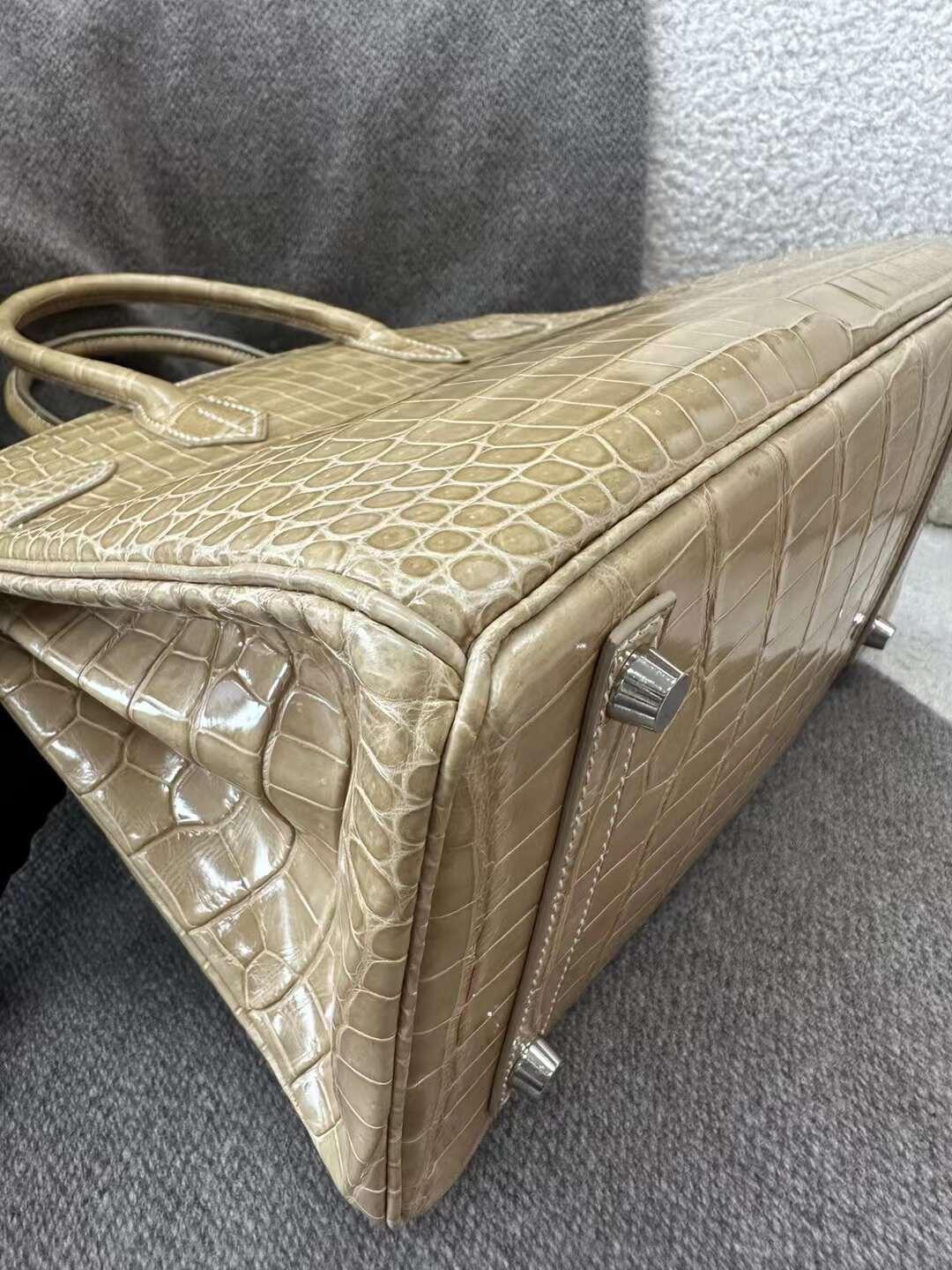 Hermes beige silver buckle shiny inverted V crocodile birkin 25-30CM customization