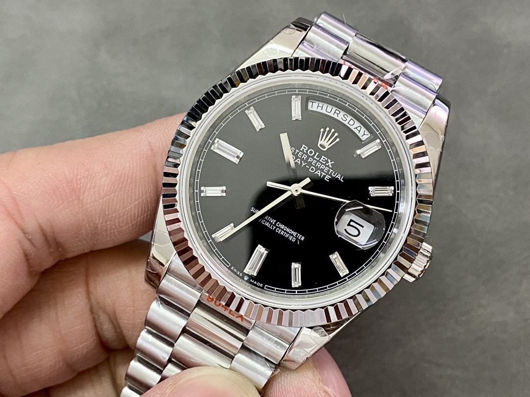 Rolex Day-Date 40mm 228239 0005 Black Diamond Dial Fluted Bezel Mens Replica Watch