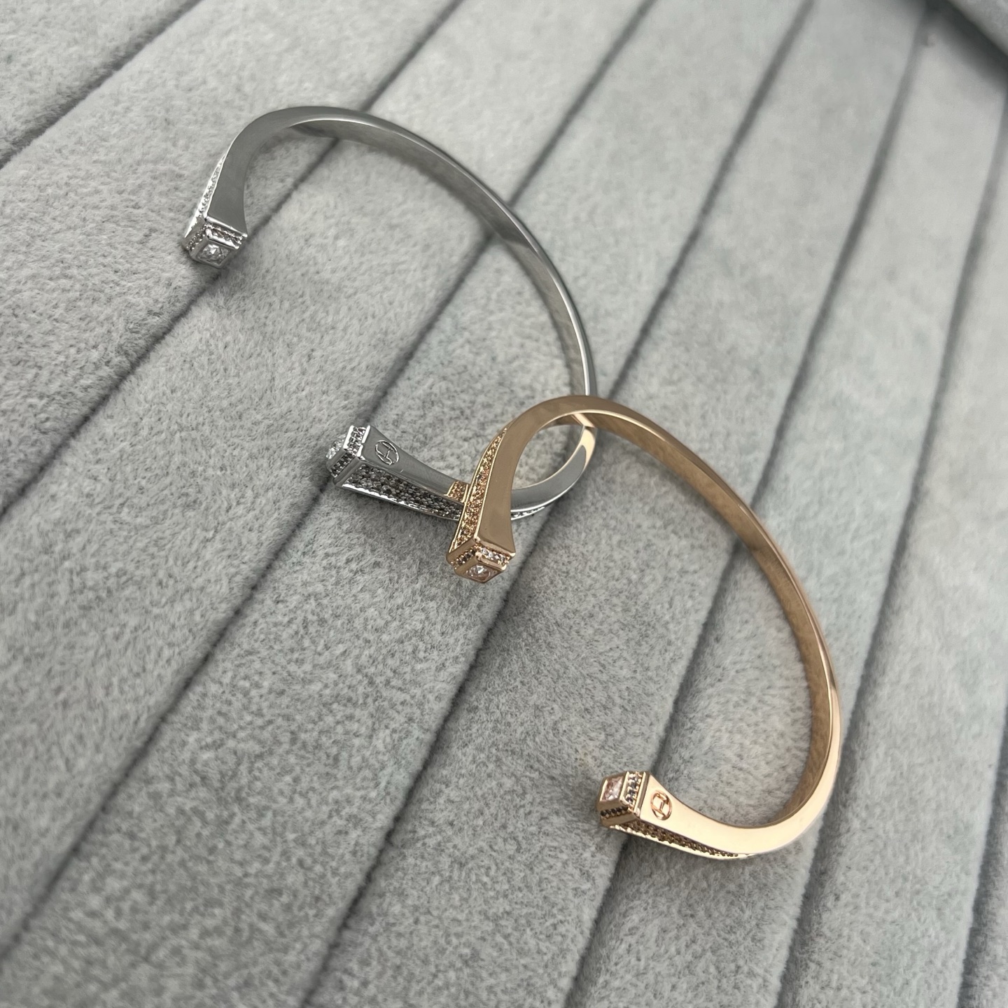 Hermes bracelet - Artisantouchss