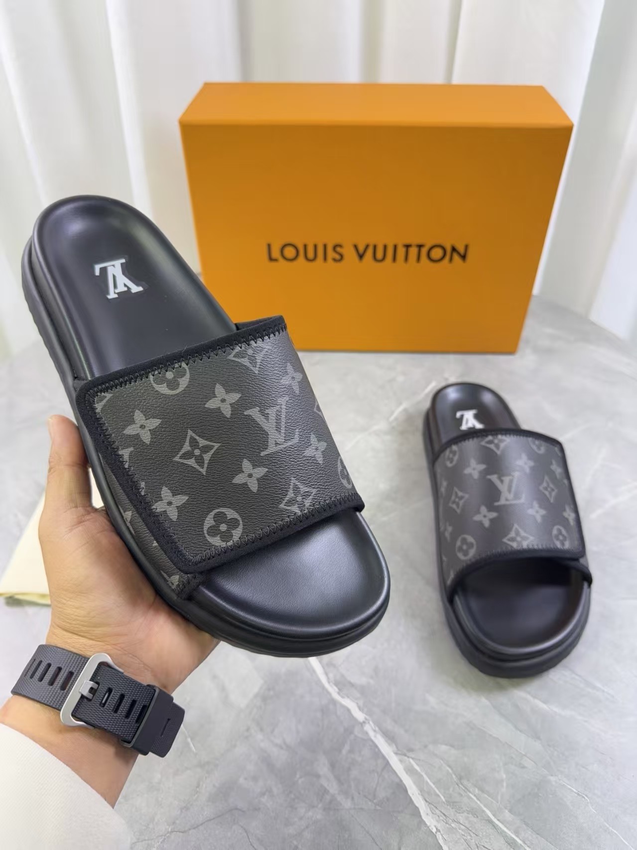 L X V SLIPPERS(Multiple colors) detail 16