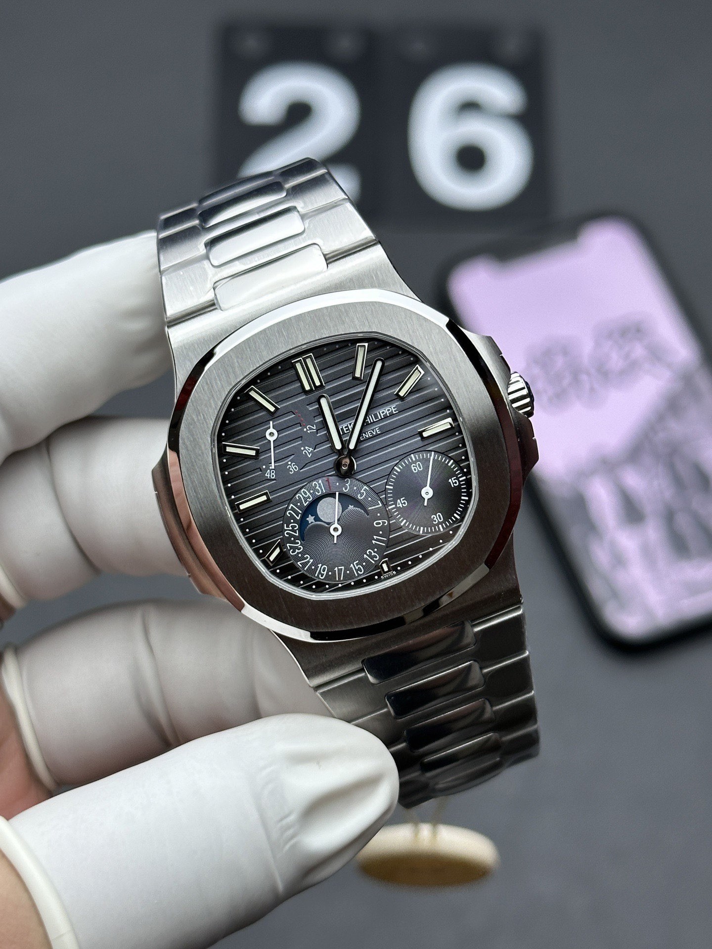 PP Nautilus 5712 detail 2