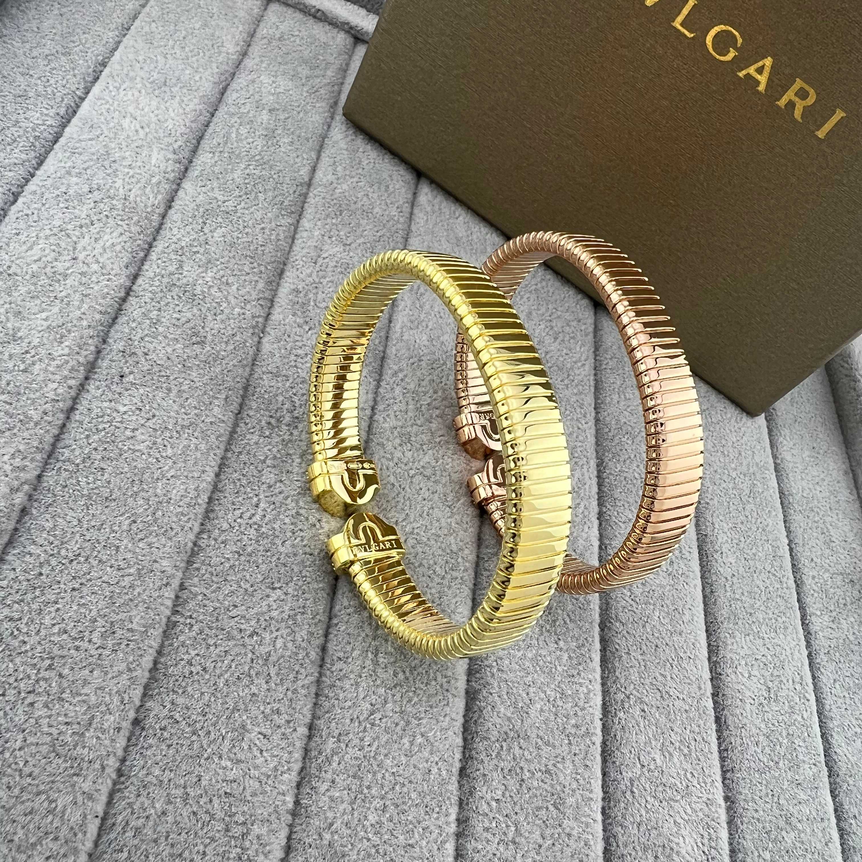 Spring bracelet - Artisantouchss