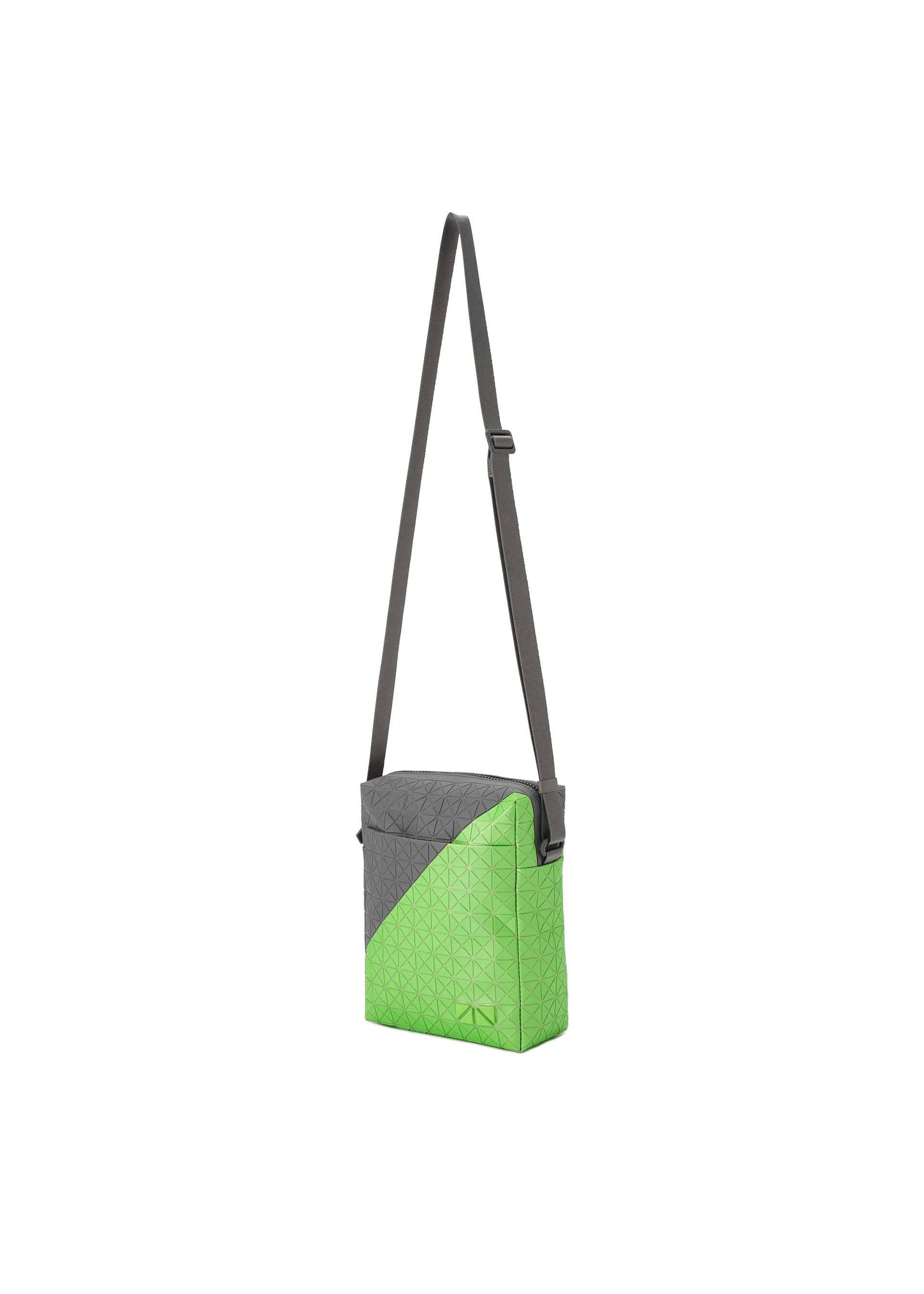 VOYAGER CROSSBODY BAG