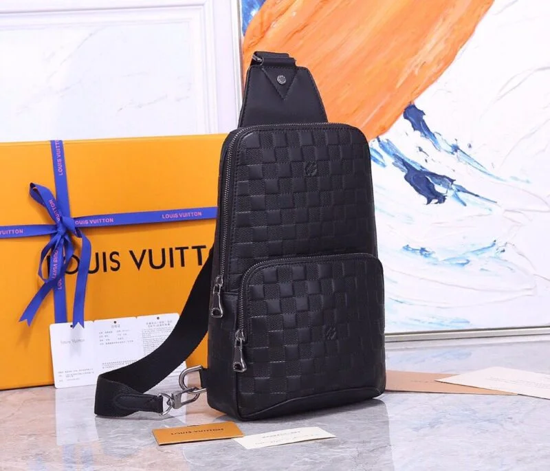 Louis Vuitton Avenue Sling Bag Black N41720