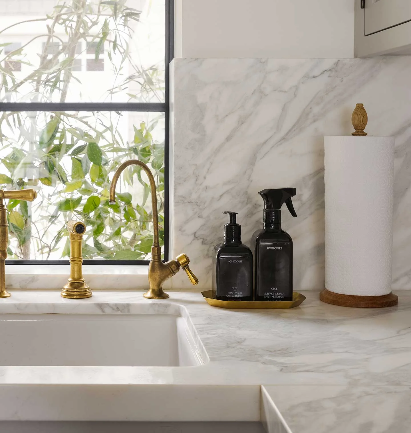 Alaya Paper Towel Holder