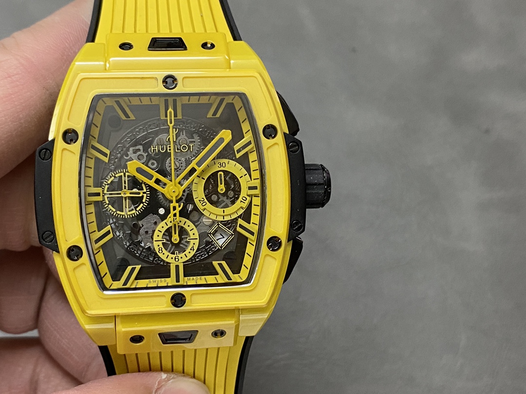 Hublot Spirit of Big Bang King 642.CY.011Y.RX 42mm Mens