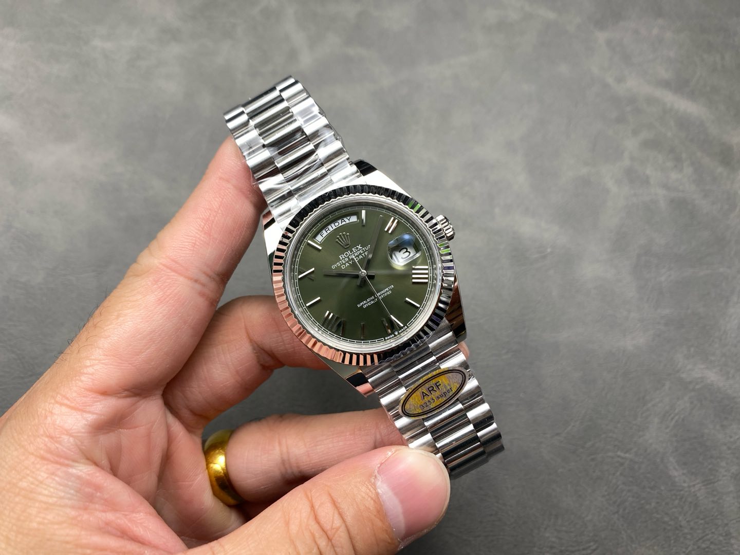 Rolex Day-Date 228239 Green Roman Dial Fluted Bezel 40mm Mens Replica Watch