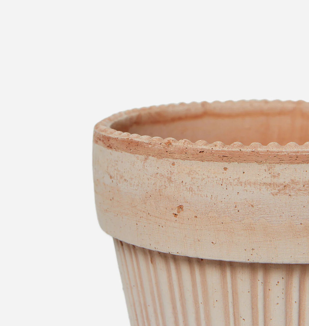 Simona Planter