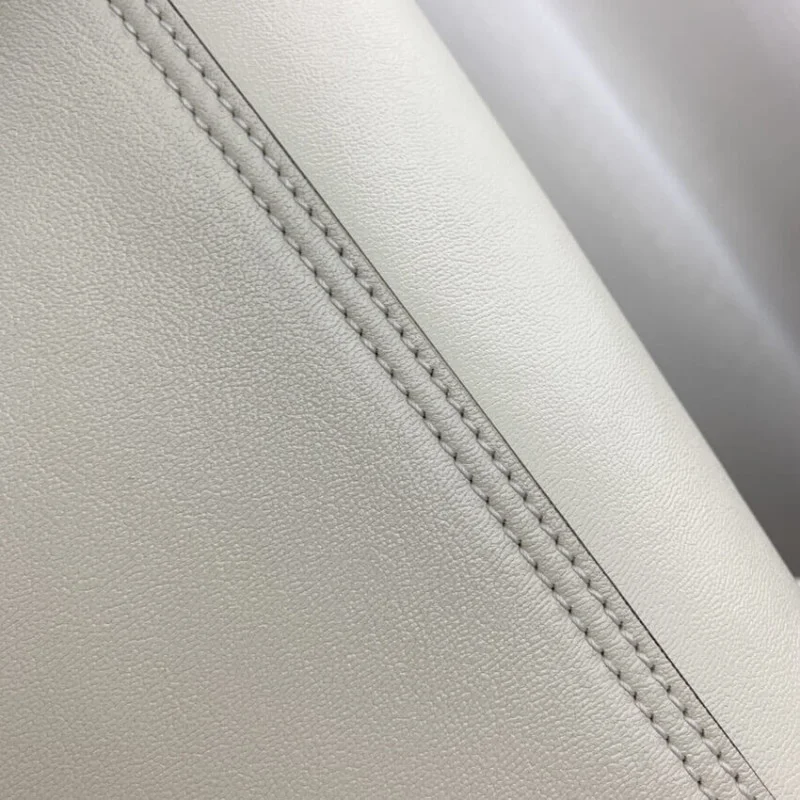 Gucci Medium Tote With Double G 649577