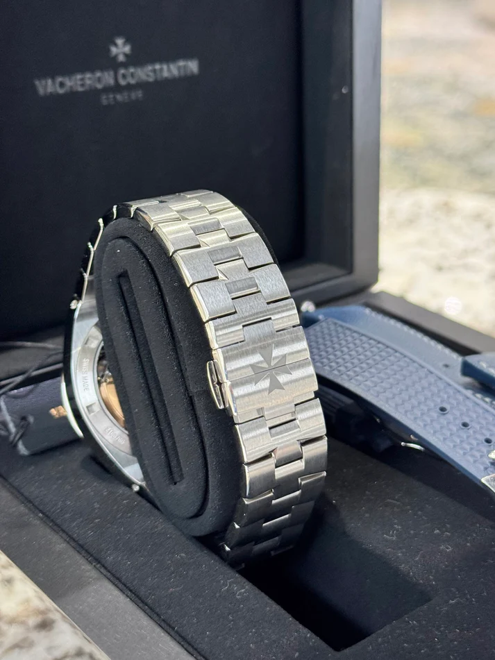 Vacheron Constantin Overseas Watch Self-Winding Ref. # 4500V/110A-B128