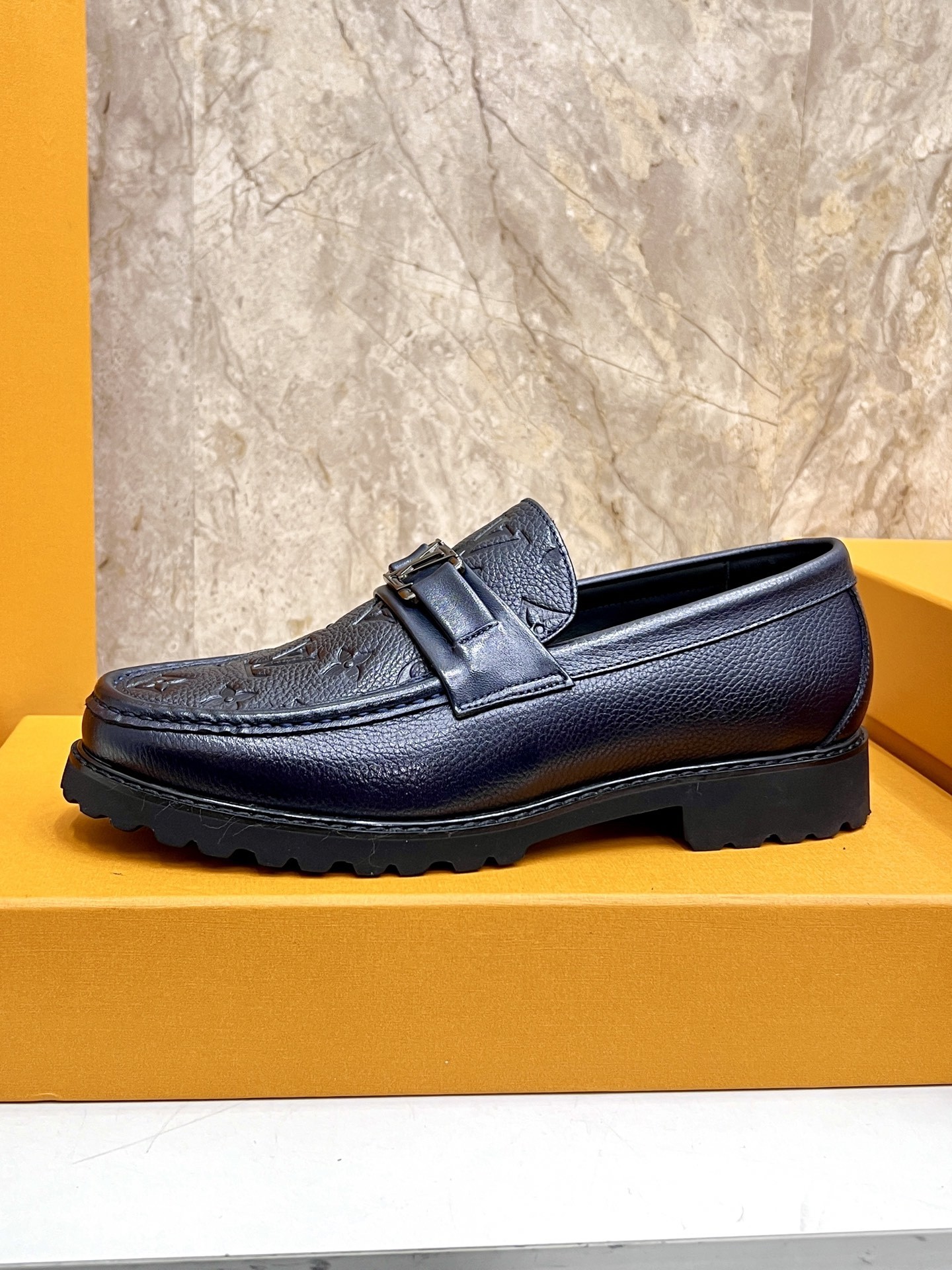 L X V Men's new high qualityLoafers detail 5