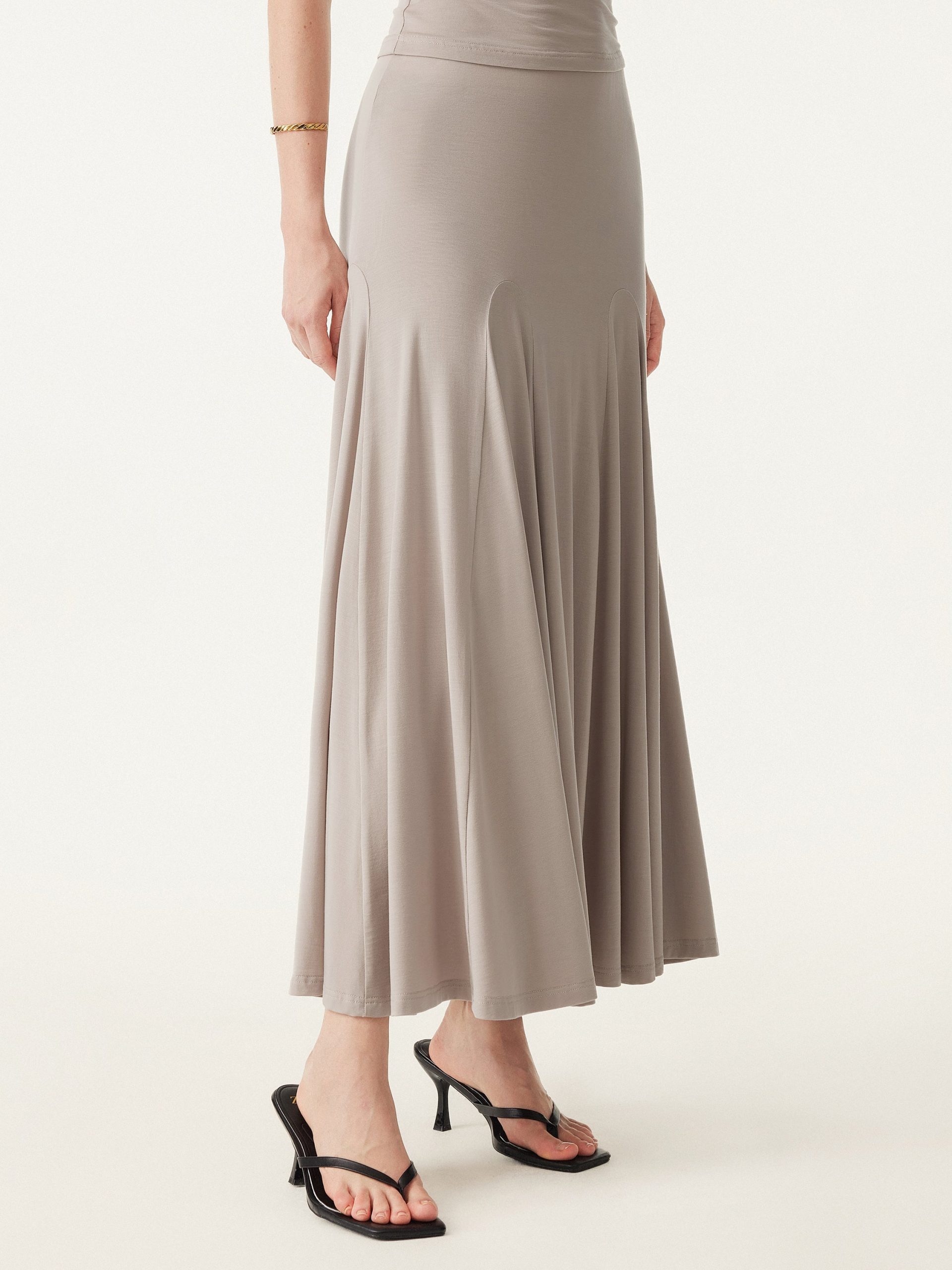 Ultrasoft Flowy Midi Pull-on Skirt