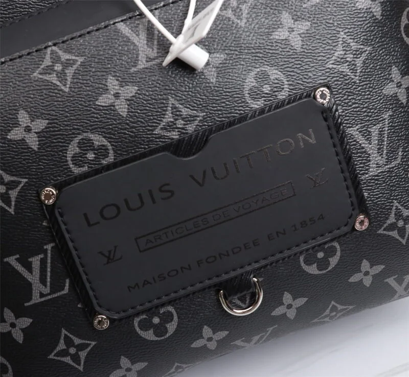 Louis Vuitton Discovery Backpack M45218
