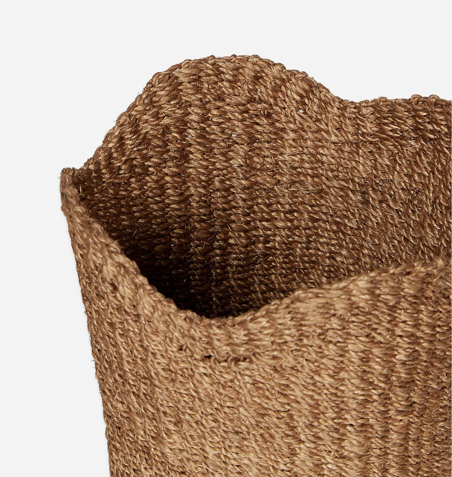 Handwoven Scallop Tabletop Basket