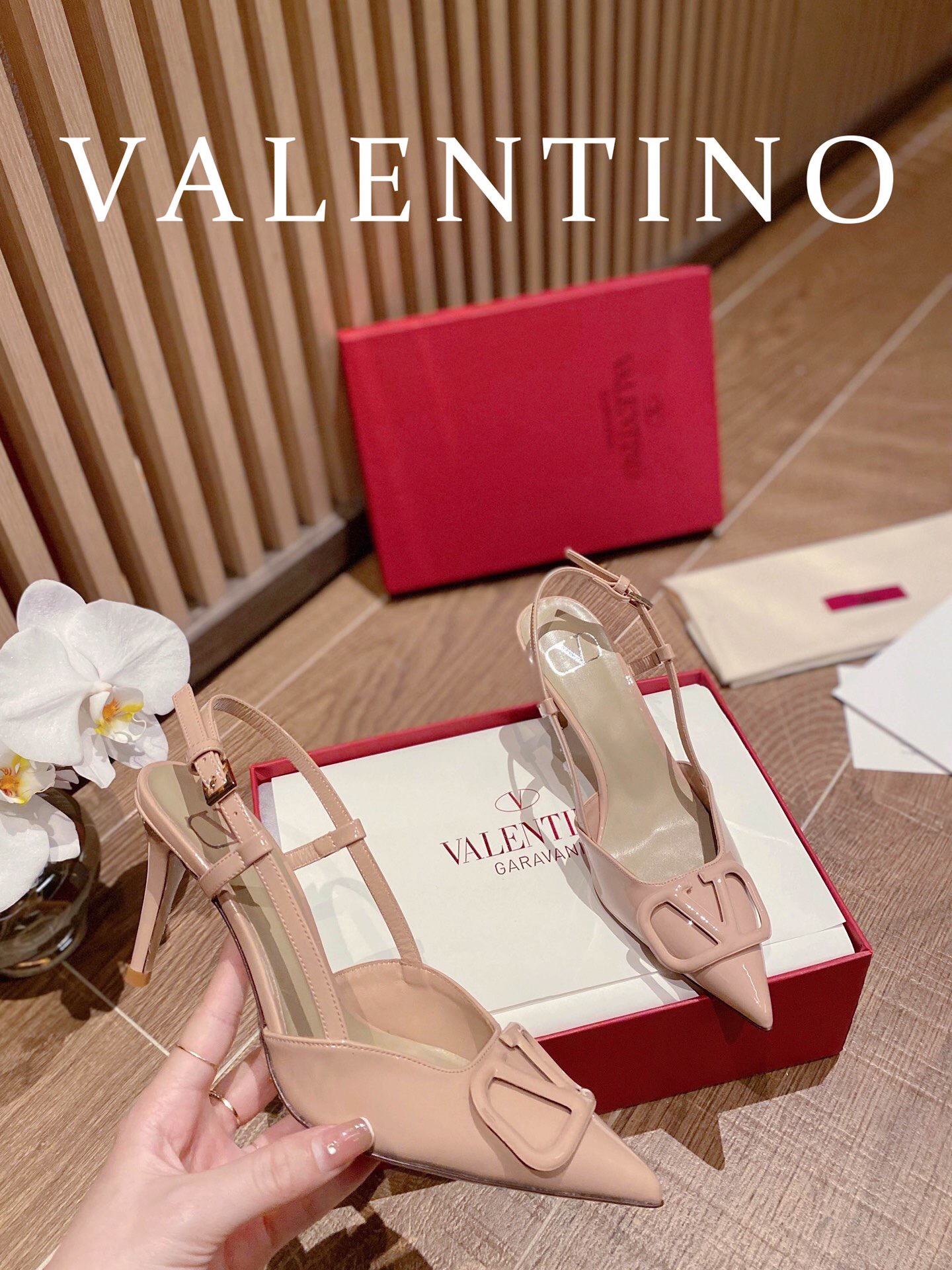 Valentino Vlogo Signature Patent Leather Slingback Pumps Size 35-41 4-Color