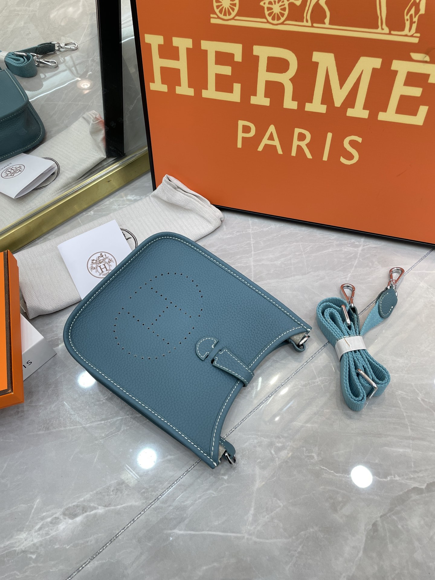 Hermes Evelyn 16-19