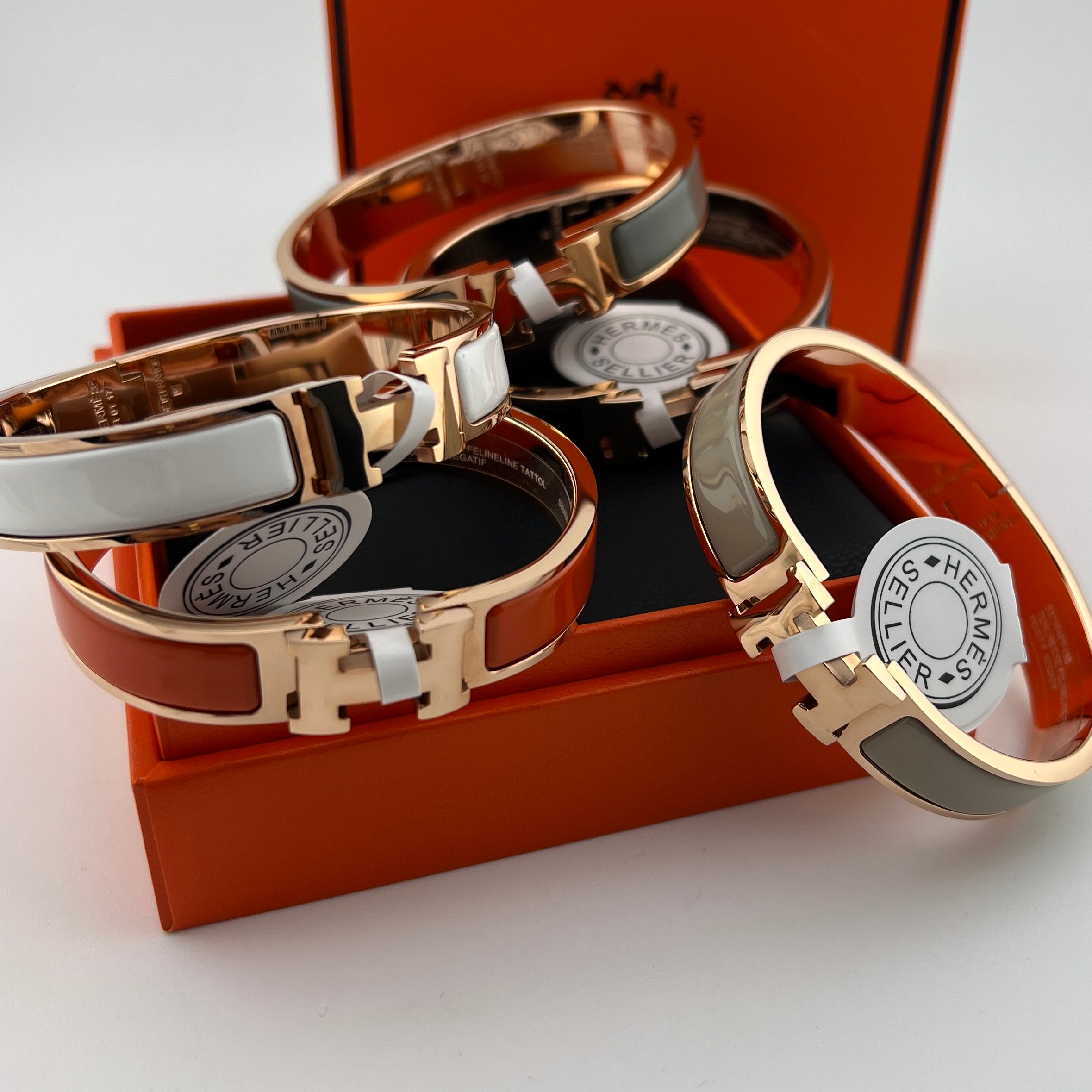 H-shaped bracelet - Artisantouchss