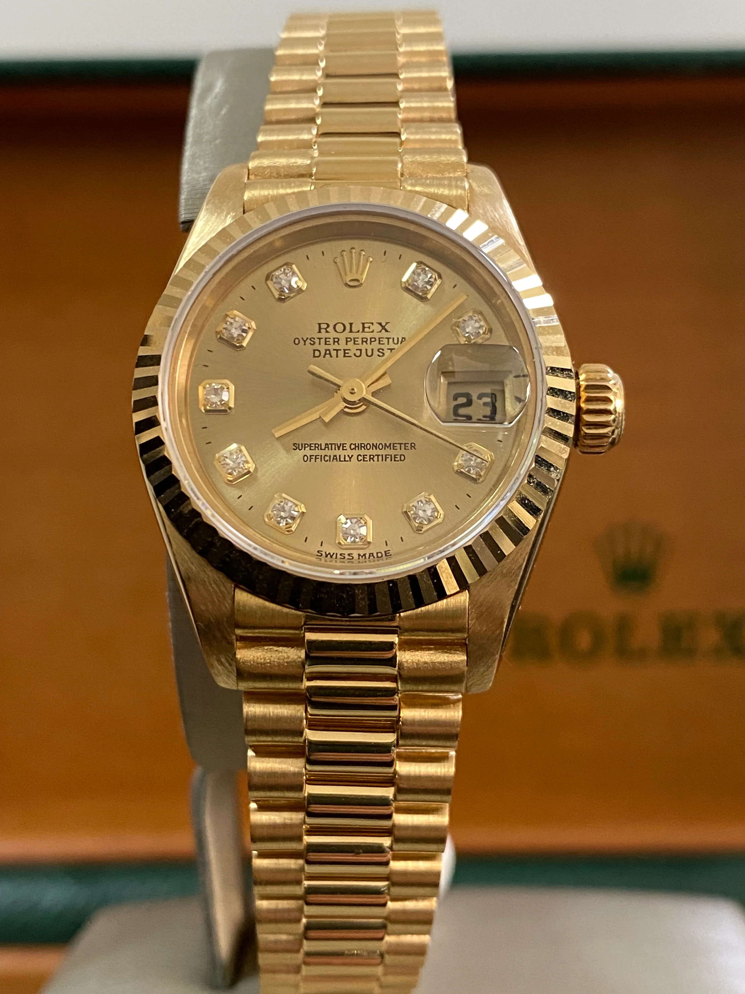 Rolex Yellow Gold Lady-Datejust - W serial - Fluted Bezel - Champagne Diamond Dial - President Bracelet - 69178