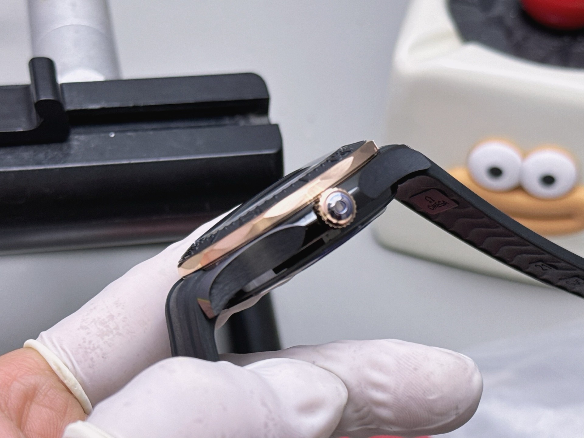 OMG Watch 300M Diver detail 4