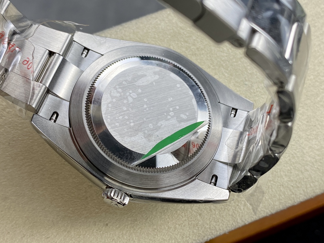 Rolex Datejust 126334 Fluted Bezel White MOP Dial 41MM Mens Replica Watch