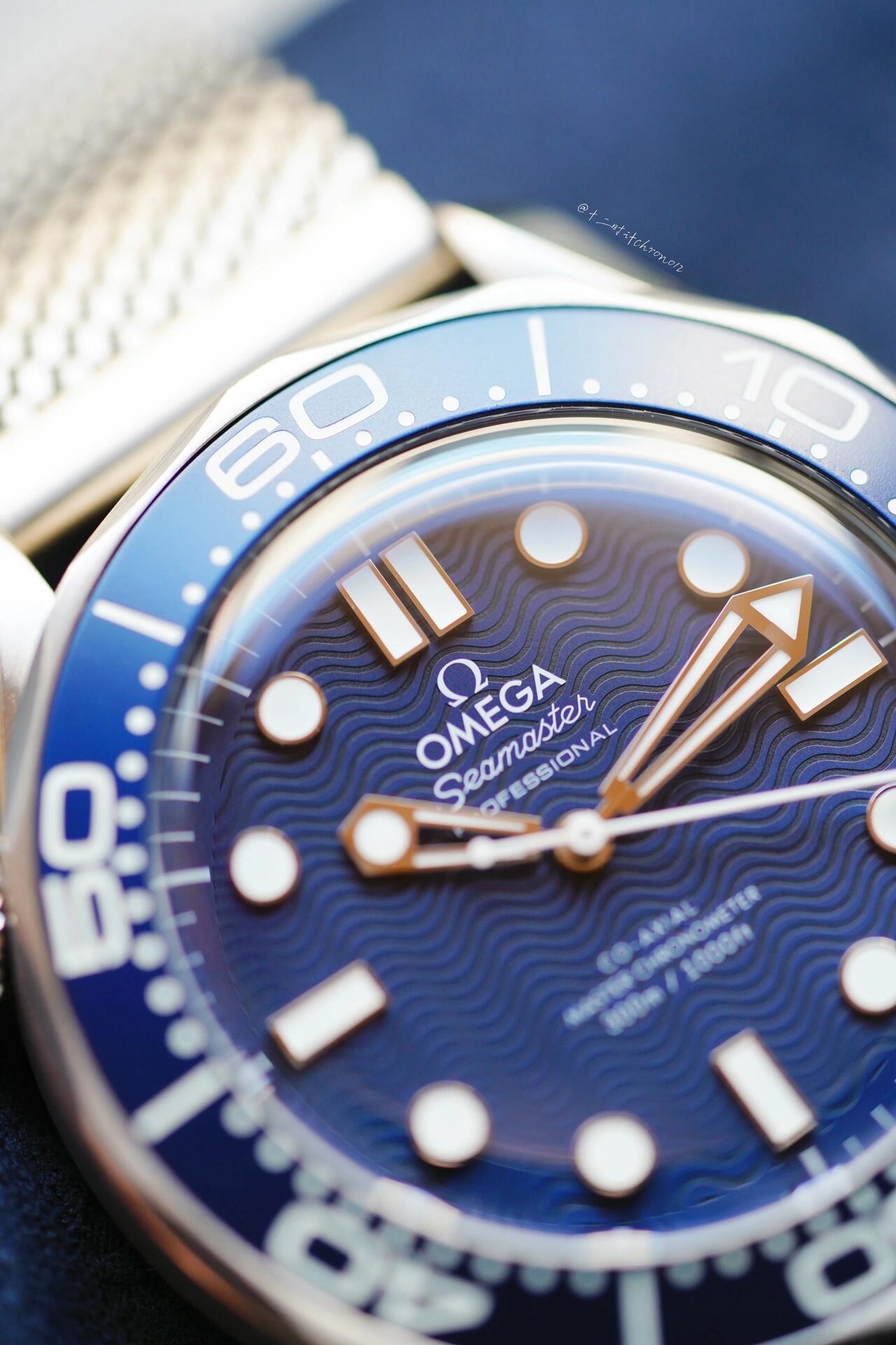 300m diving watch 42mm Master Chronometer James Bond 60th Anniversary Watch