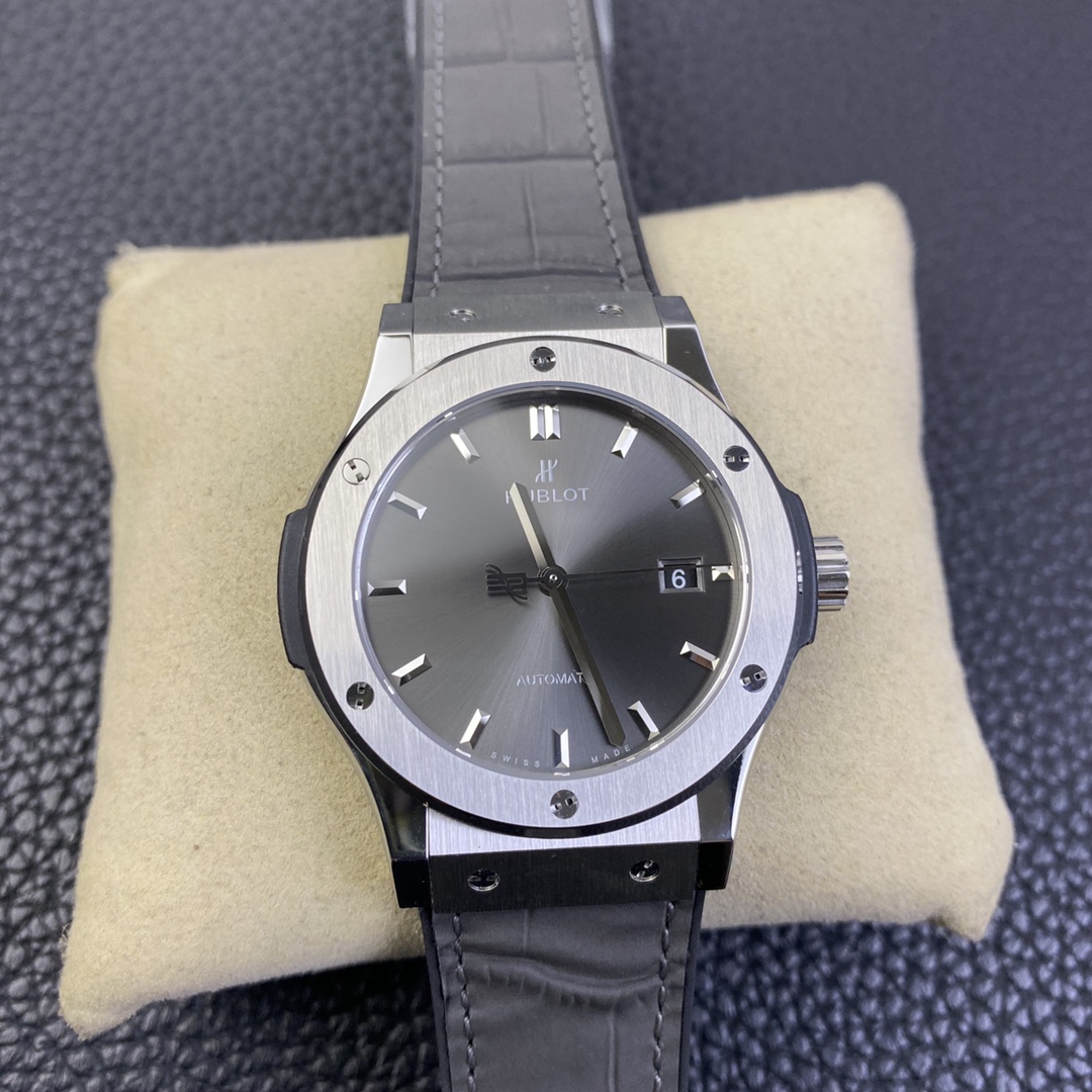Hublot Classic Fusion 511.NX.7071.LR 45MM Grey Dial Mens