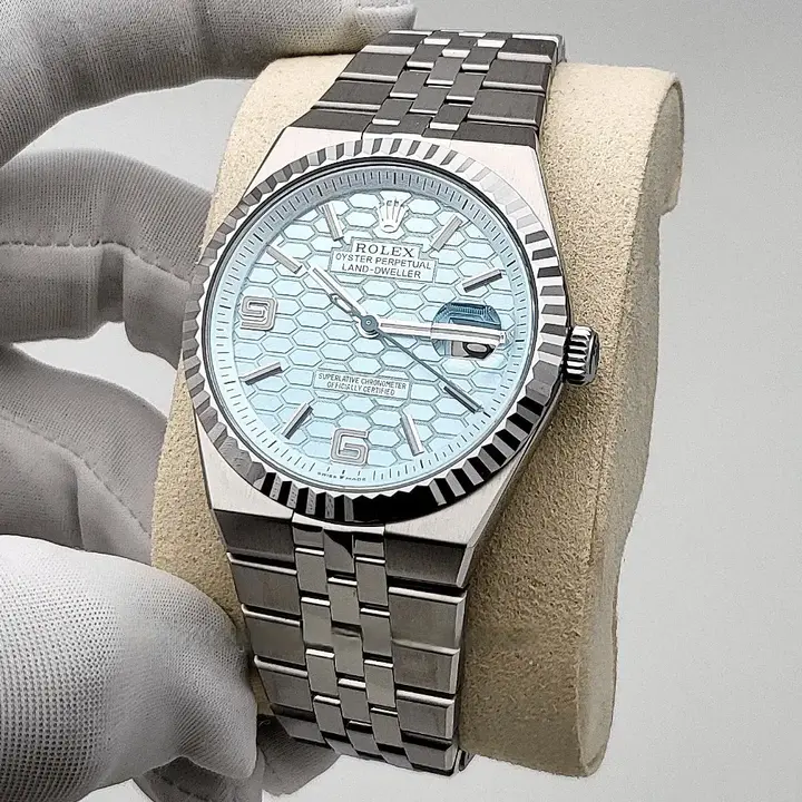 Rolex Land-Dweller 36 Oyster, 36 mm, platinum M127236-0001