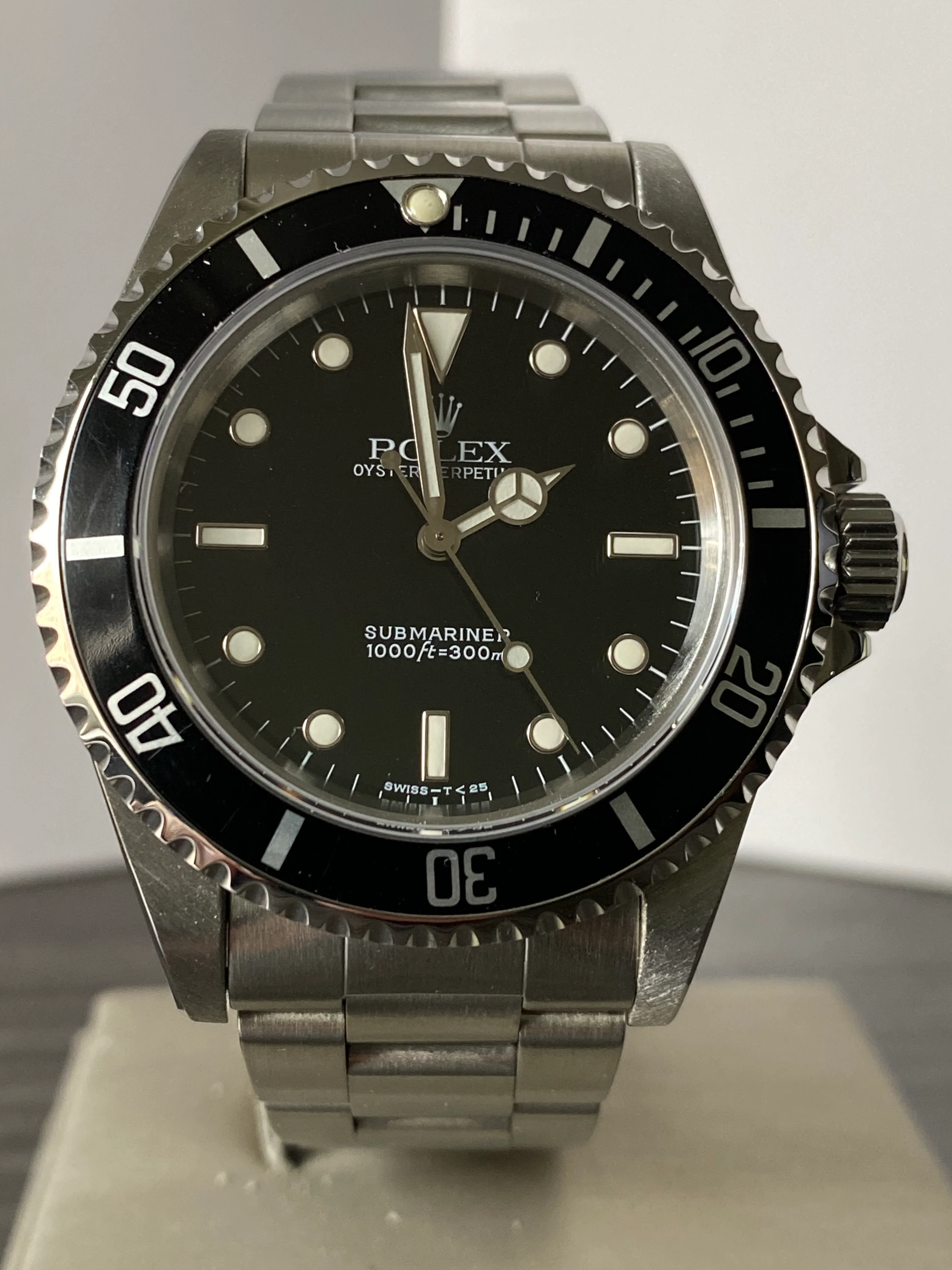 Rolex,Submariner Steel No-Date Submariner - T Serial - Pre Ceramic Bezel - Black Dial - 14060