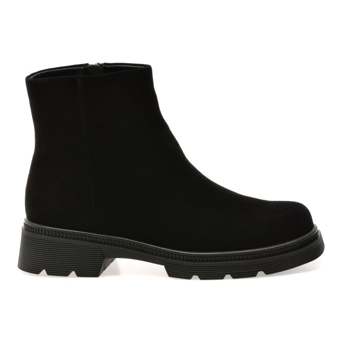 Ghete GRYXX negre, W687, din piele intoarsa