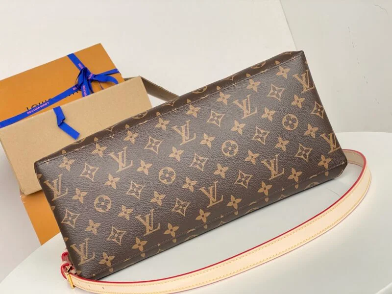 Louis Vuitton Grand Palais/Petit Palais M45900