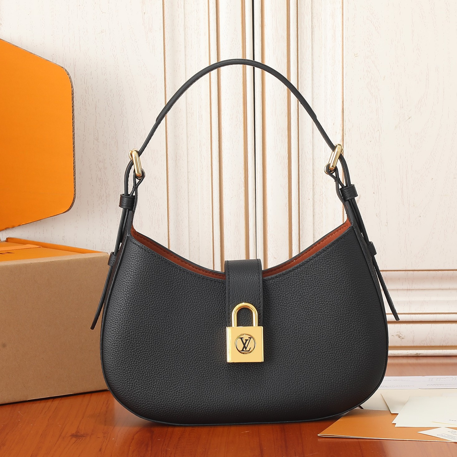 Louis Vuitton M24611 Low Key Shoulder Bag Size 26*18*7cm