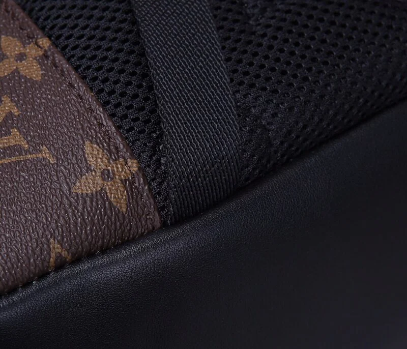 Louis Vuitton Dean Backpack M45335