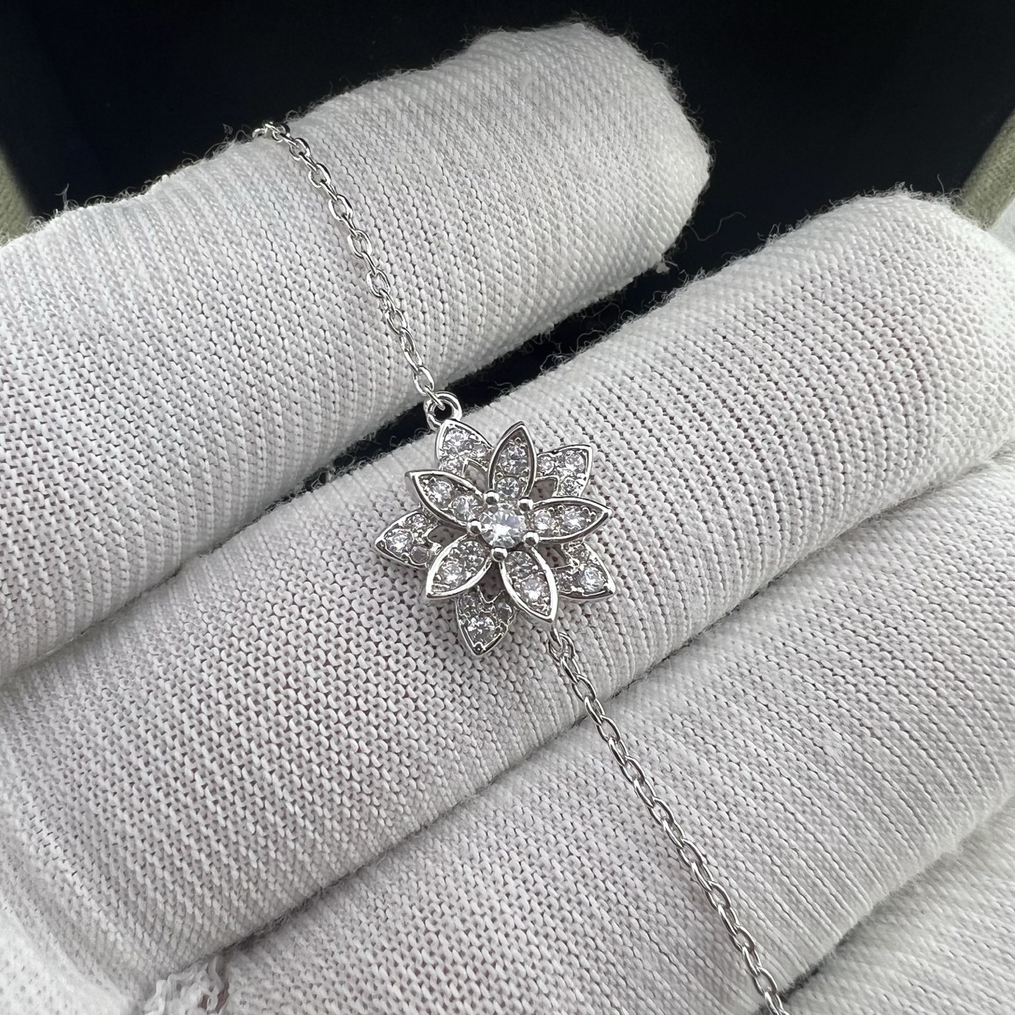 Platinum Lotus Necklace with Full Diamonds - Artisantouchss