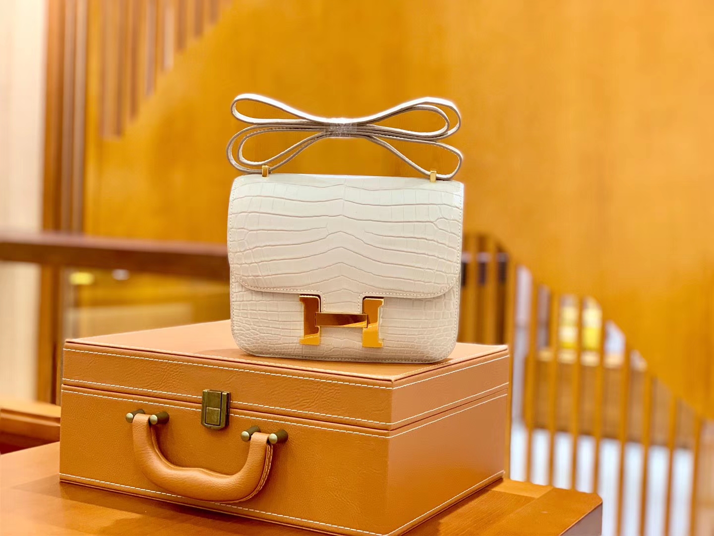 Hermes Constance Flight Attendant Bag, Wool White, Grade 1, Nile Crocodile, Top Level, Premium Level, Gold Clasp, 18cm