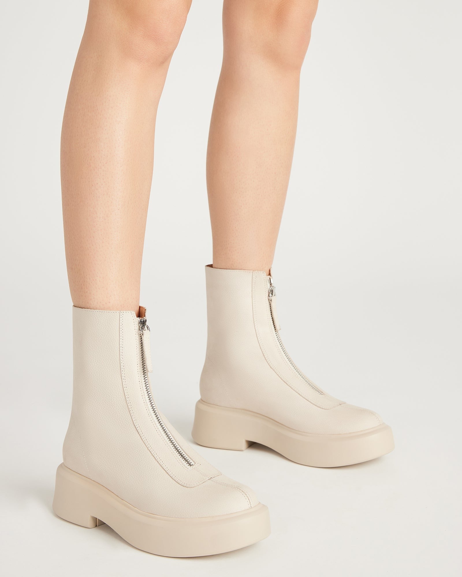 Jones Bone Nubuck