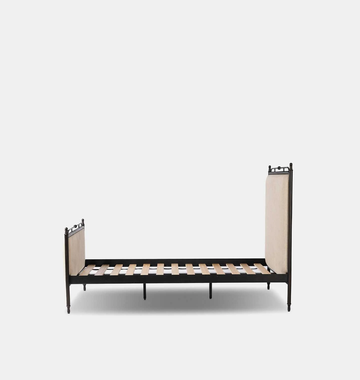 Leyla Bed