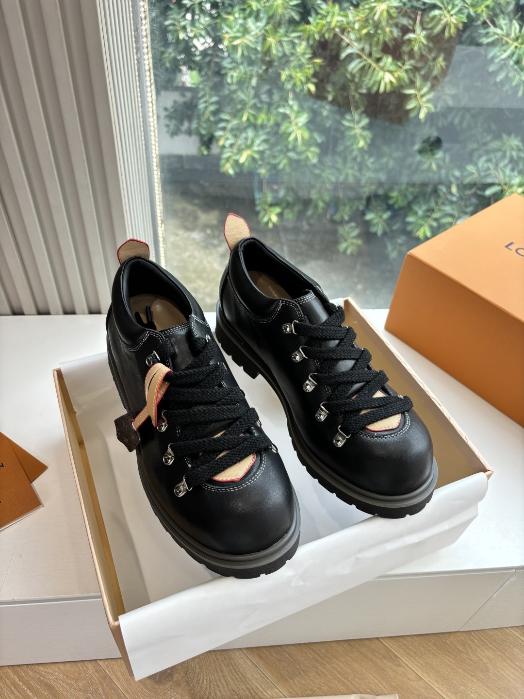 L X V x TM 6AM Shoes