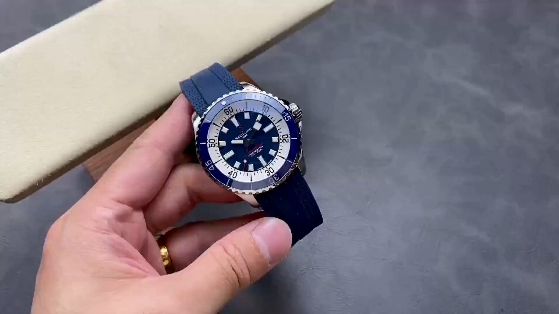 Breitling Superocean Blue Ceramic Bezel Watch A17375E71C1S1 Replica Automatic 42