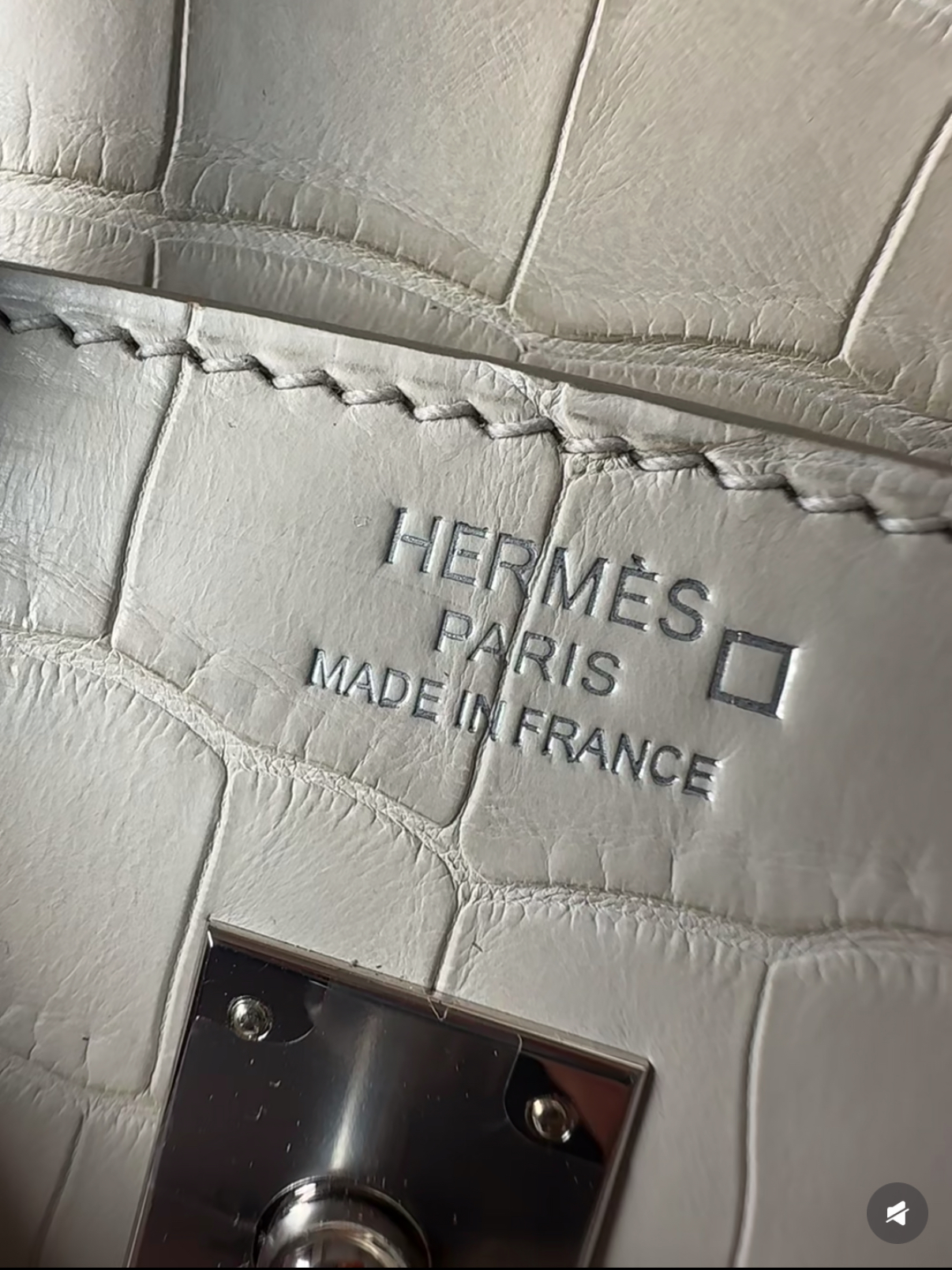 Hermès 25-35 crocodile leather glacier white