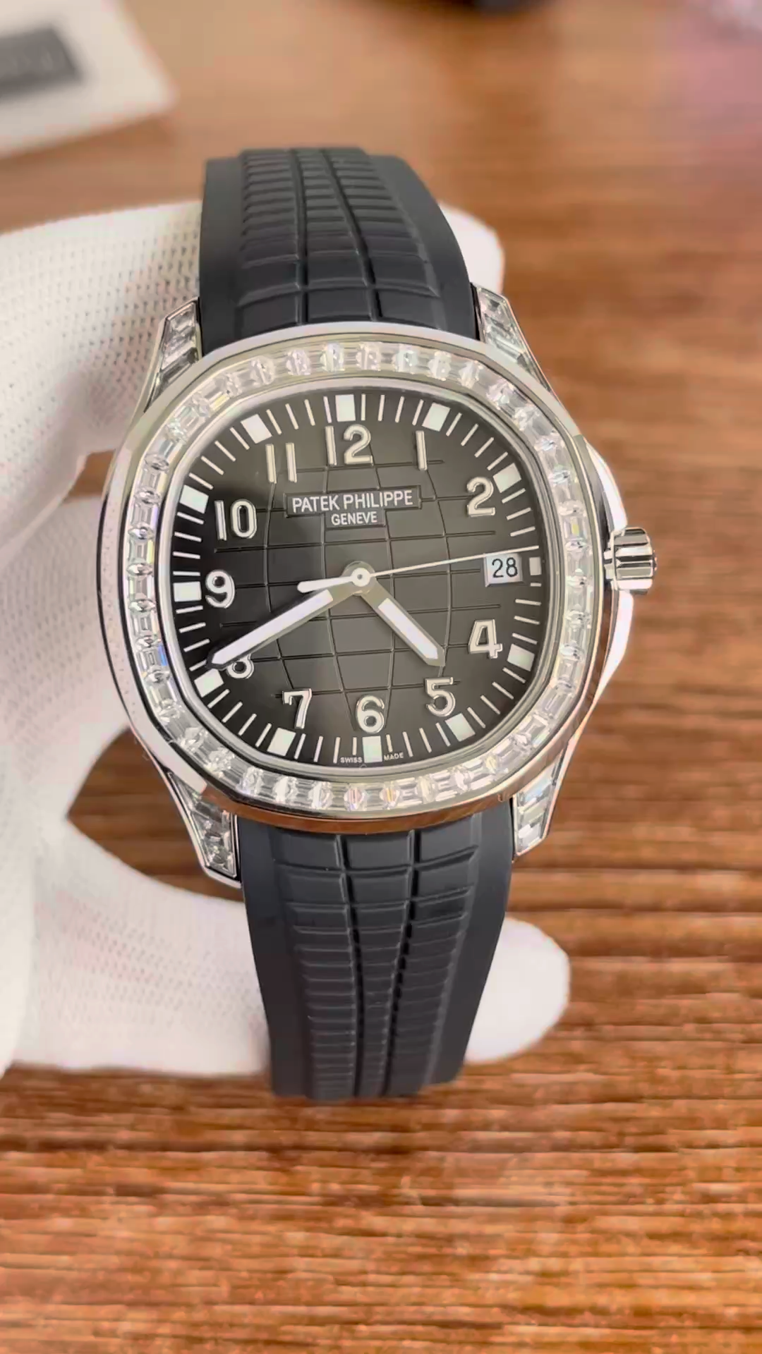 Replica Patek Philippe Aquanaut 5267 200A 001 Black Dial Diamond Bezel Watch