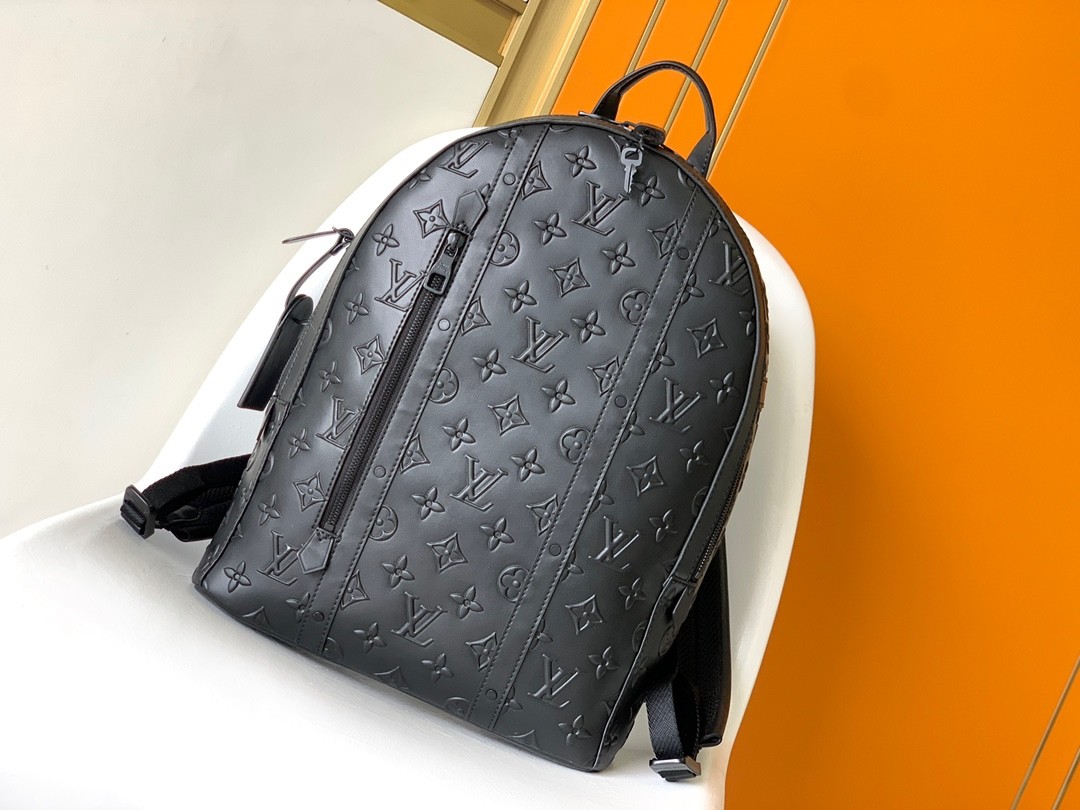 L X V Armand Backpack M57959 Size：31x42x15cm
