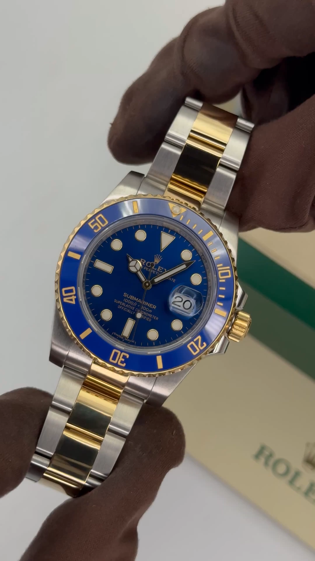 Rolex Submariner Bluesy Blue Index Dial Oyster Bracelet Mens Watch 116613lb-0005