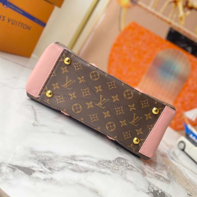 Louis Vuitton Monogram Canvas Soufflot Mm