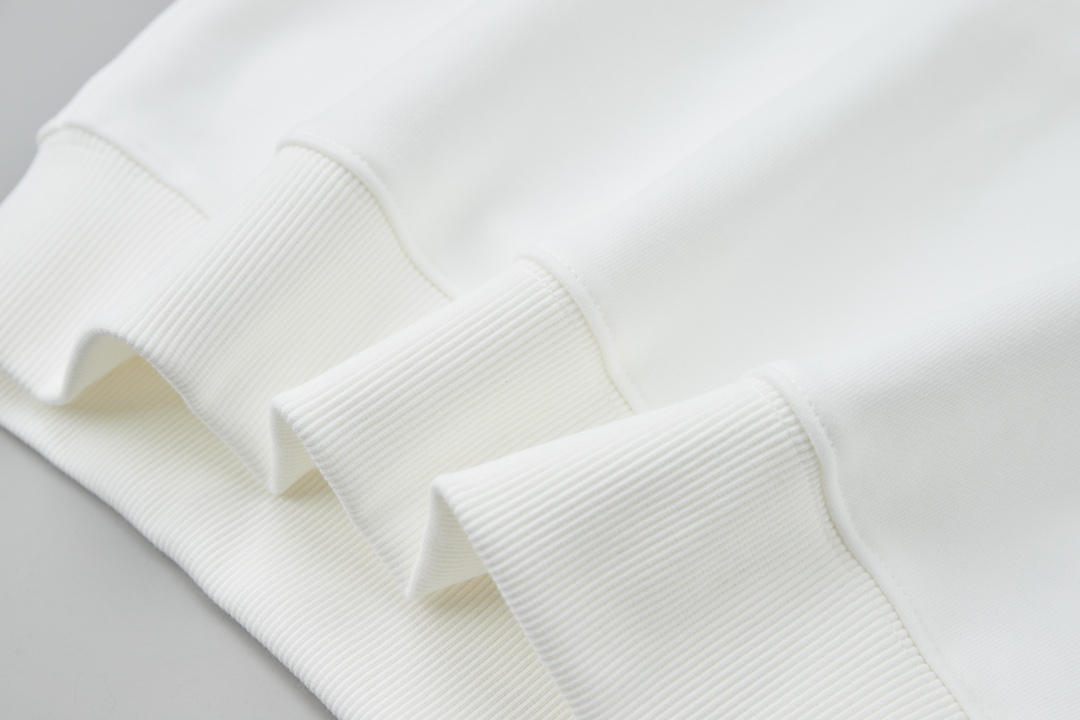 Louis Vuitton Unisex Sweatshirt Size S-XL