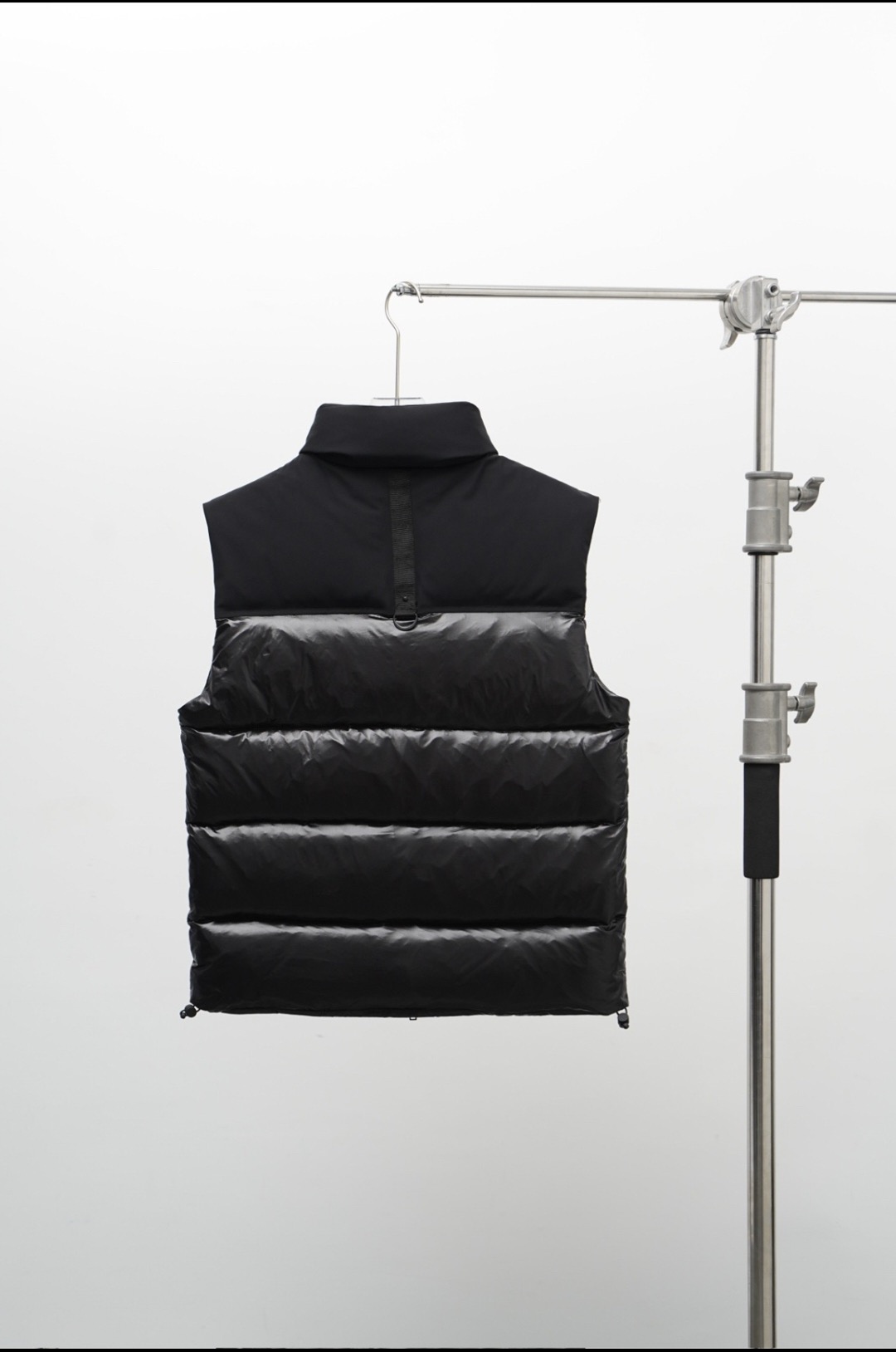 Moose Knuckles J26 Vest-WD Unisex Winter Vest Size S-XXL