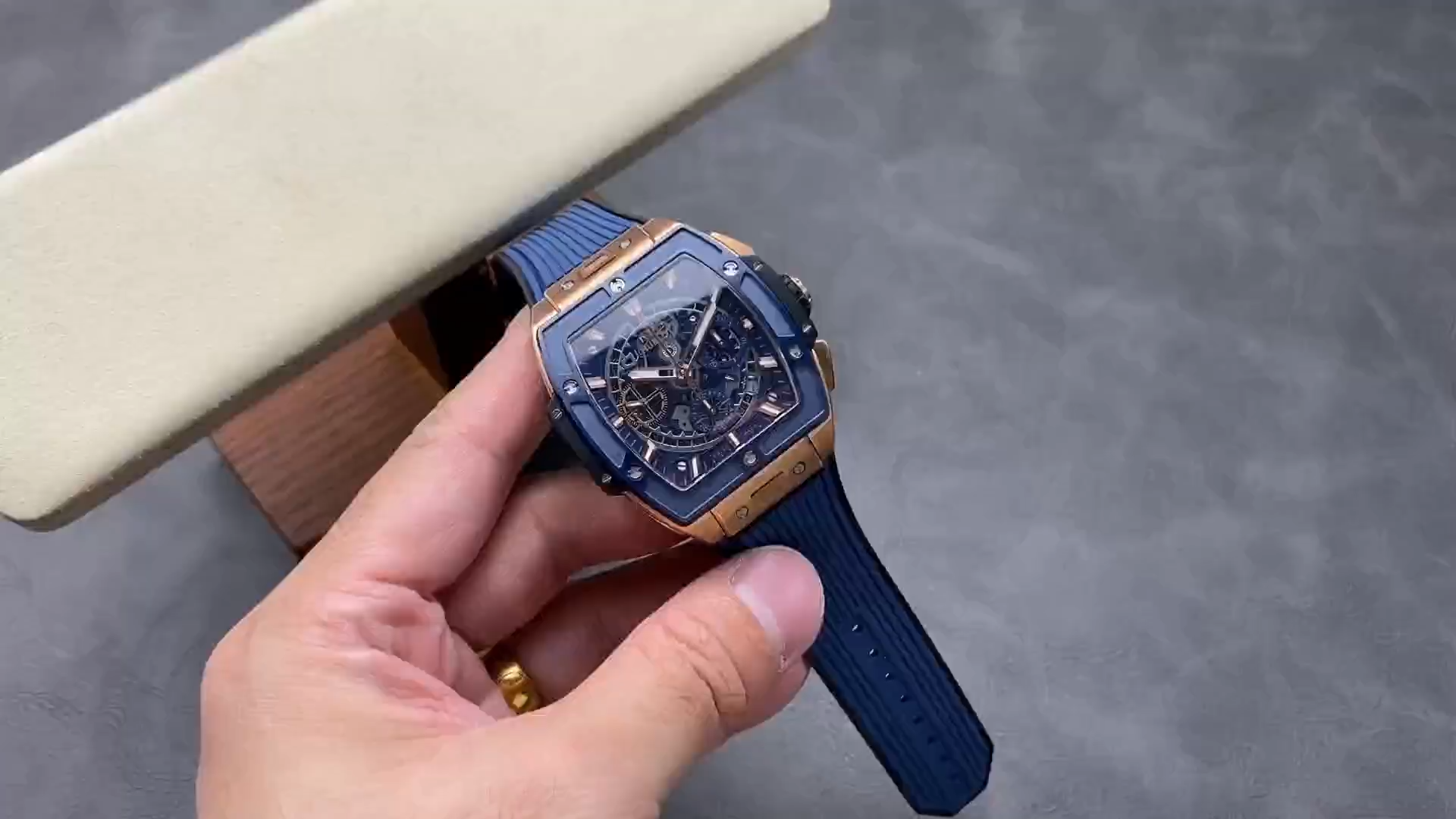 Hublot Spirit of Big Bang 642.OL.7180.RX King Gold Blue Two-Tone 1:1 Clone