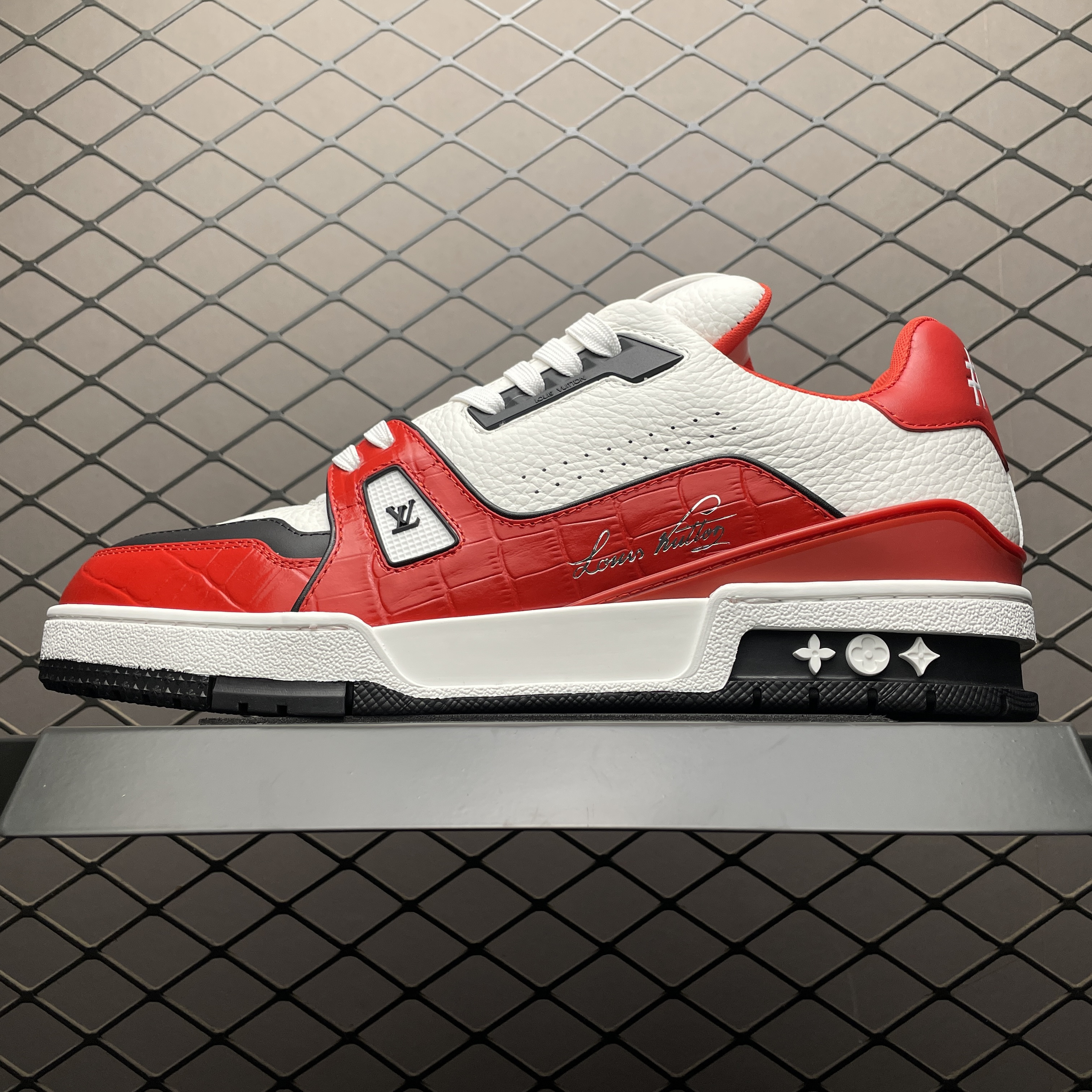 L X V TRAINER Sneakers