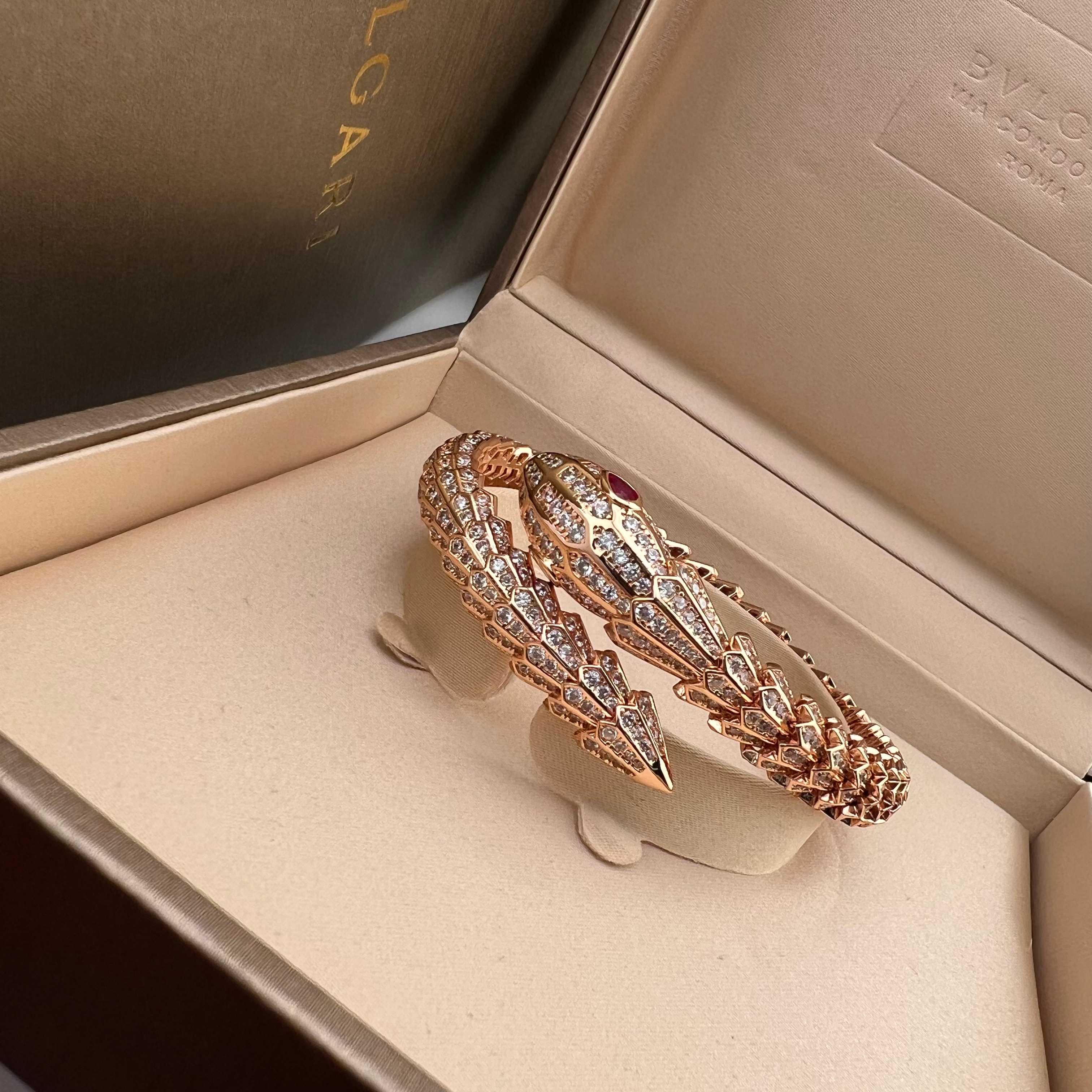 Full diamond python head bracelet - Artisantouchss