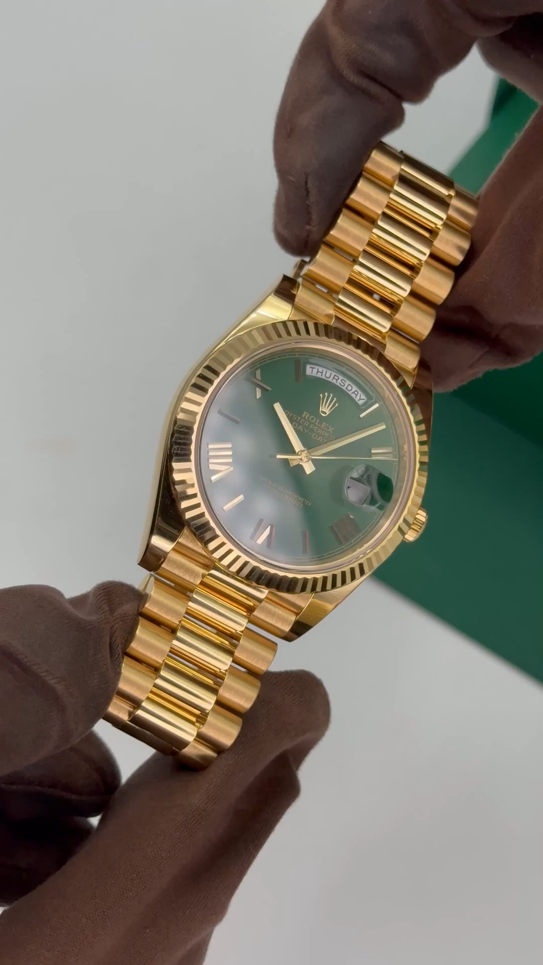 Rolex Day Date 40 President 228238 0061